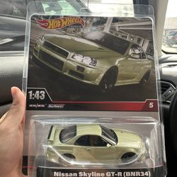 Nissan Skyline GTR Hotwheels 1:43 scale