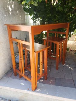 DINING TABLE