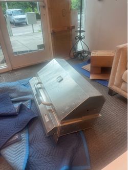 Electri-Chef Ruby electric grill featuring stainless steel construction -  retail: $4600 - missing inside grill top - easy fix