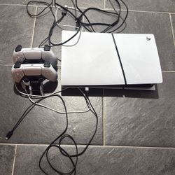 White digital PS5