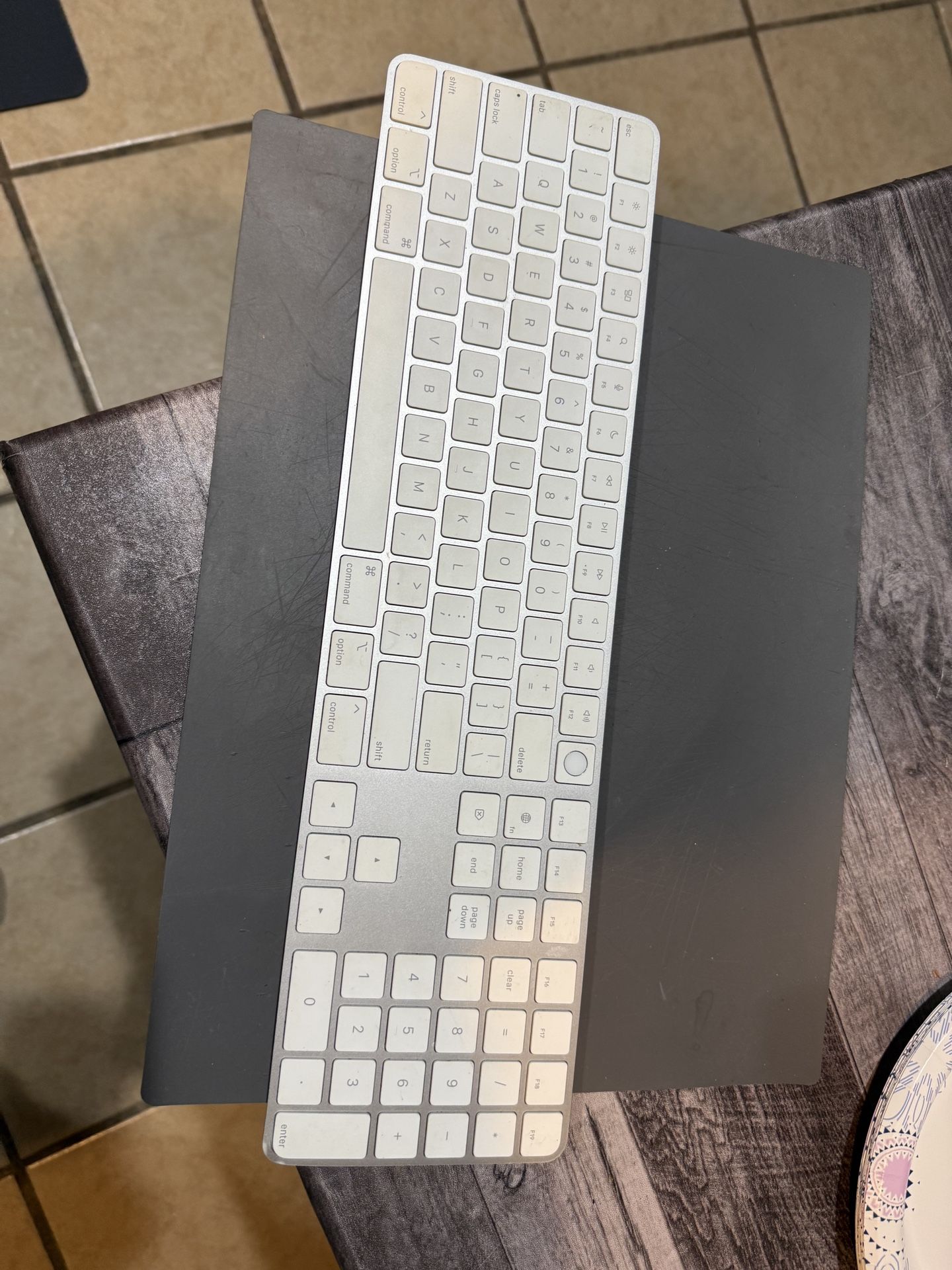 Apple Magic Keyboard with Numeric Keypad With Fingerprint