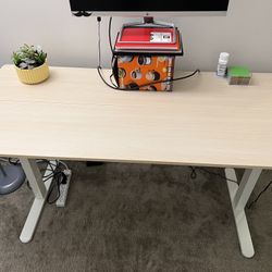 Standing Desk With Adjustable Height