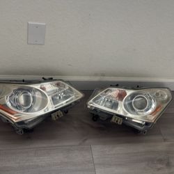 2008 Infiniti G 35 Headlights