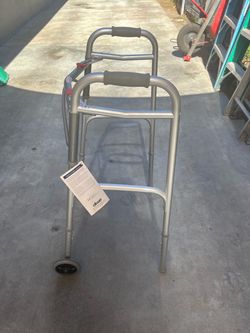 Adult walker