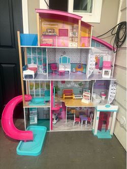 Barbie play house