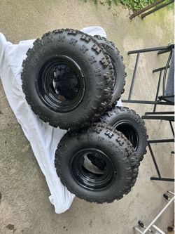 Yamaha YFZ 450 YFZ 450 R  Banshee wheels and tires. Good condition
