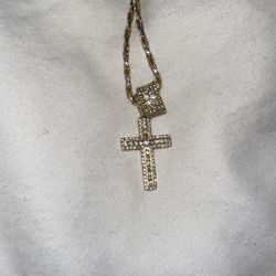 BEAUTIFUL! 14k Rope Chain & Diamond Cross Pendant & Circular Diamond Pendant