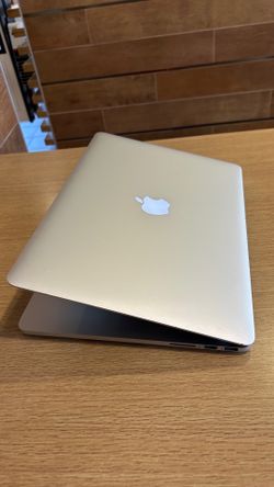 Apple MacBook Pro 15” Retina i7/16GB/500GB SSD $350