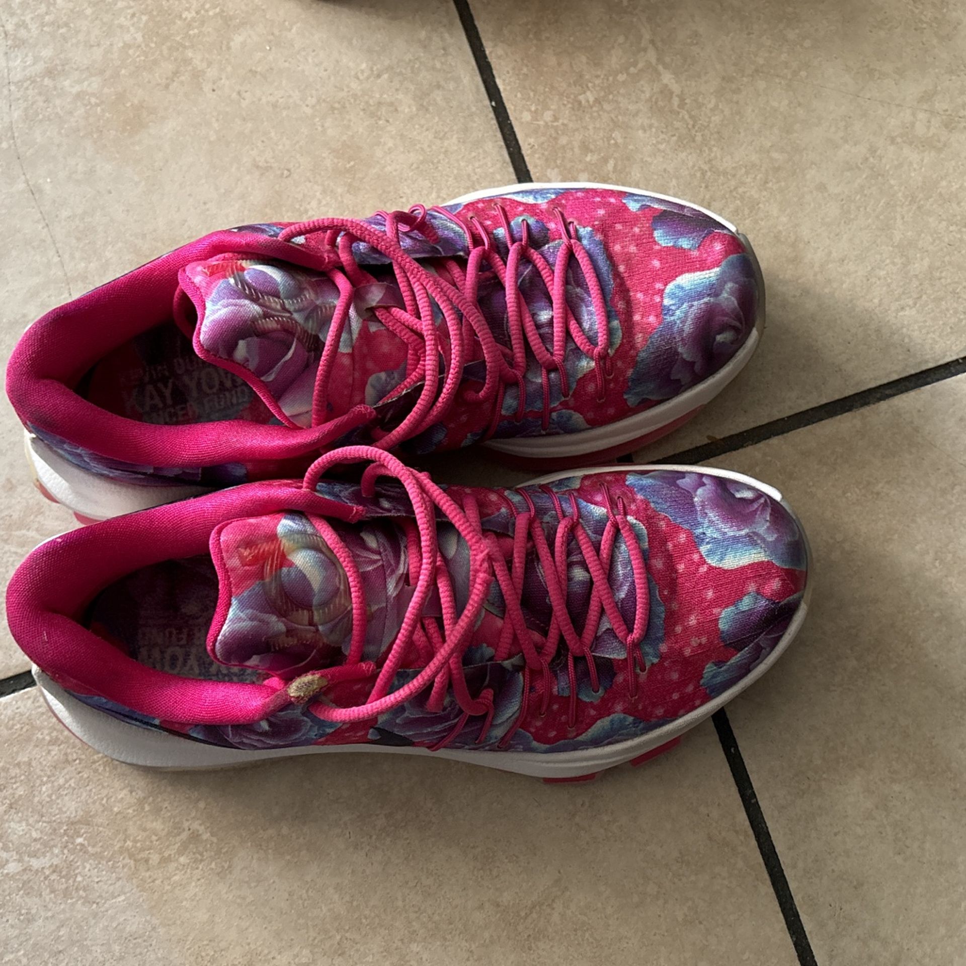 Nike KD 8 “aunt pearl”