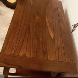 Dinner table with 4 leather cushions stools $185 / pickup Today/ask me other items price please 