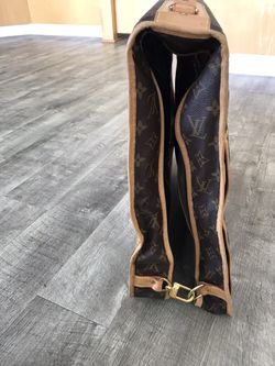 Louis Vuitton Garment Bag for Sale in Tampa, FL - OfferUp