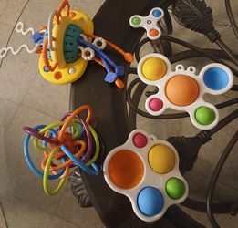 Cool baby teethers, fidget and poppy toys