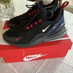Nike Air Max 270 GS Black/Navy w/Box & Unused, Original Laces Nike 6.5 Youth Great Condition