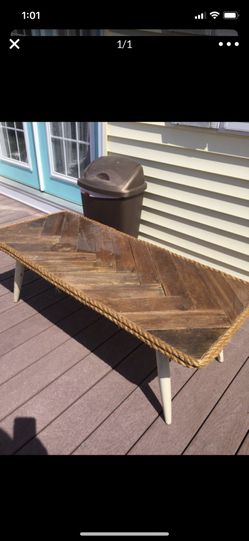 Pallet coffee table