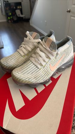 Womens Vapormax size 6.5