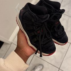 Jordan 11s