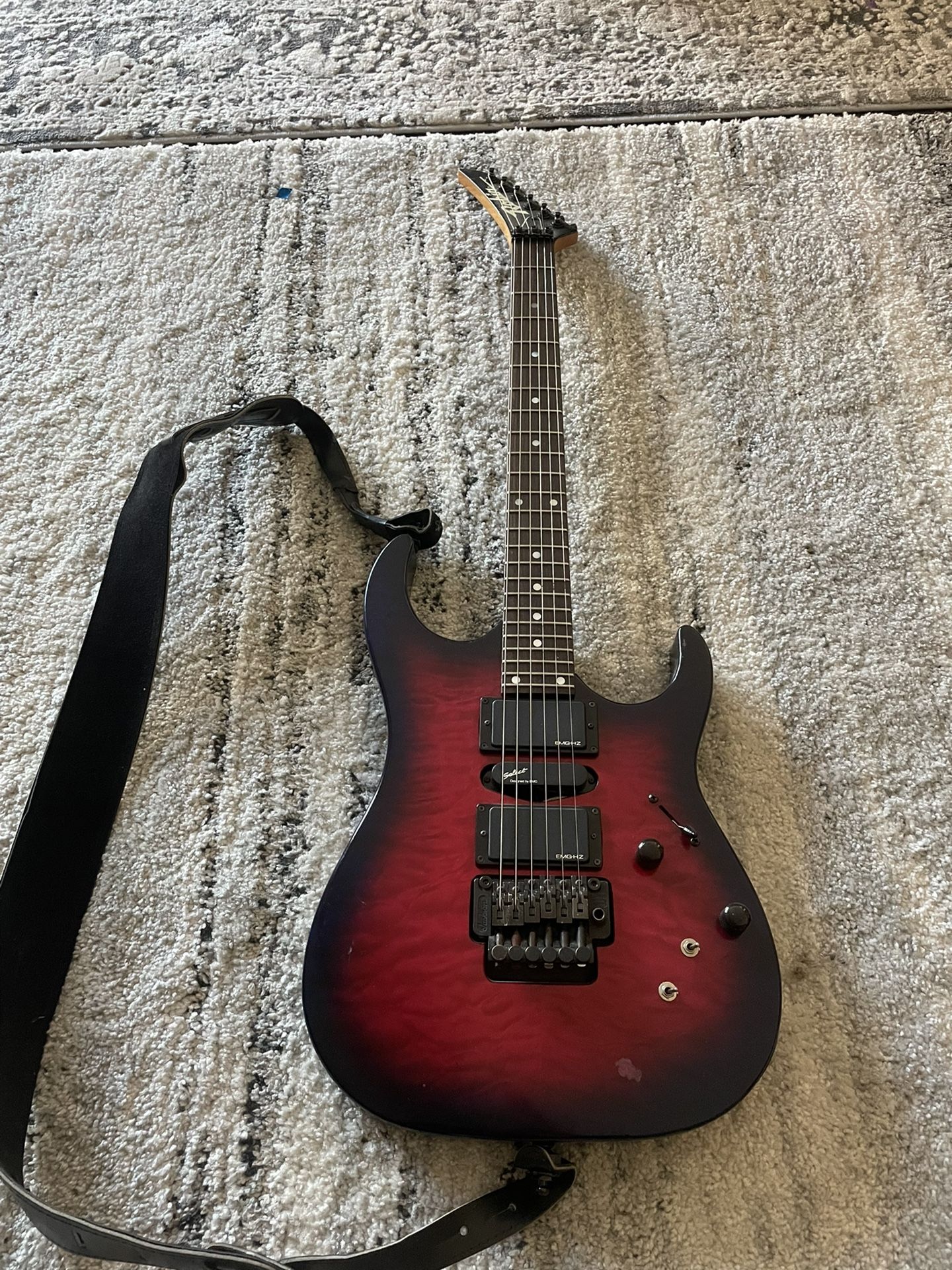 Washburn MG130 SSH Stevie Salas Signature Trans Black And Red