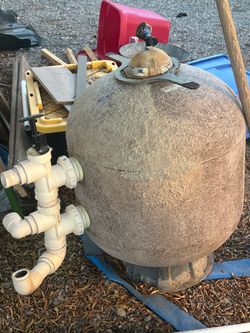 Free pool sand filter