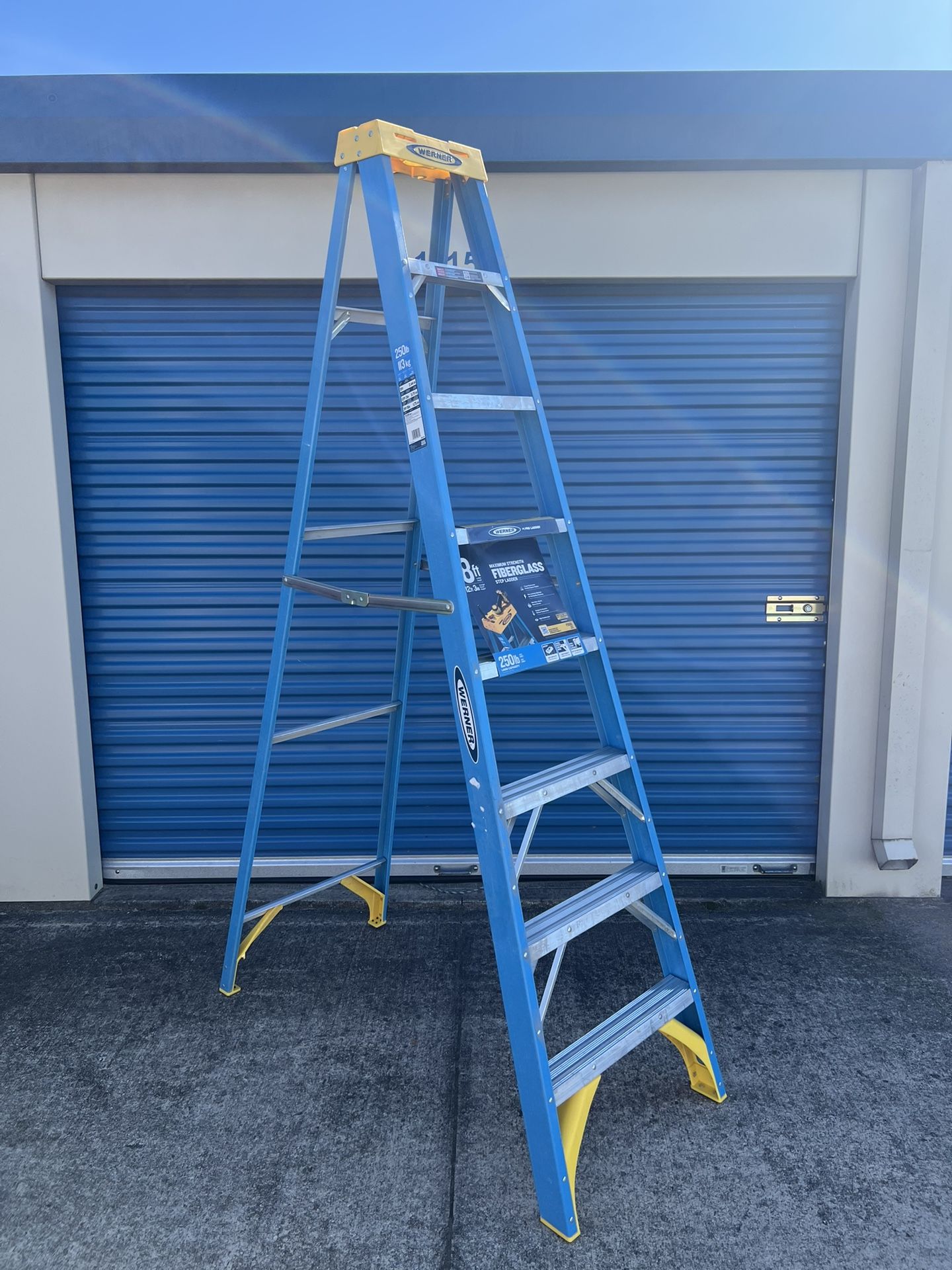 Werner 8 ft. Blue Step Ladder