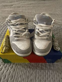 Sean Cliver X Nike Dunk Low SB “holiday Special”
