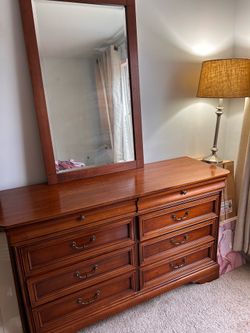 Bedroom set