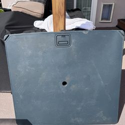 2003 Honda CRV OEM green cargo table