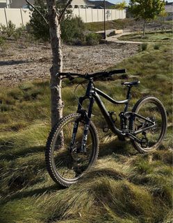 Giant mountain bike