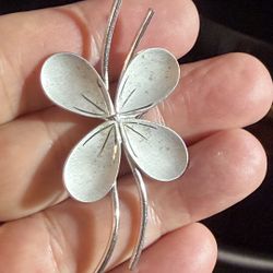 Sterling Silver Four Leaves Pin/brooch , A Pretty Design 