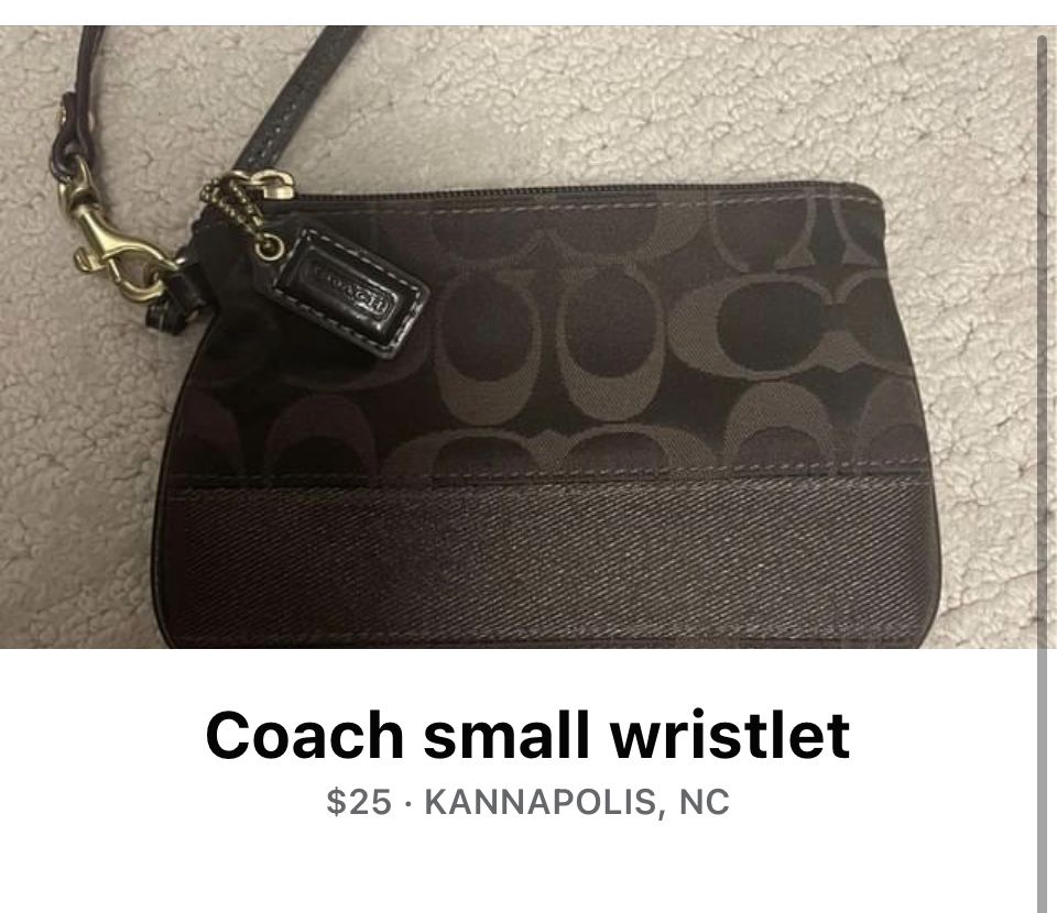 Coach Wristlet 