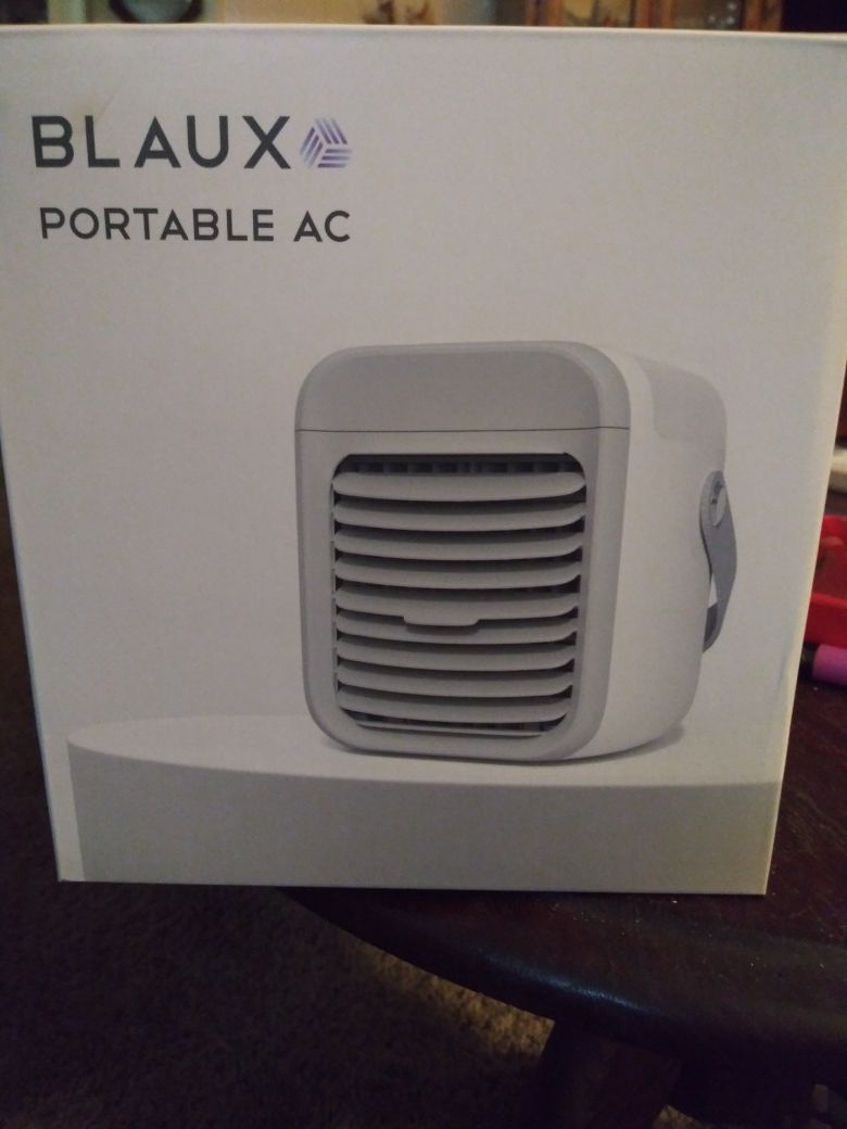 Blux portable personal AC unit/ humidifier
