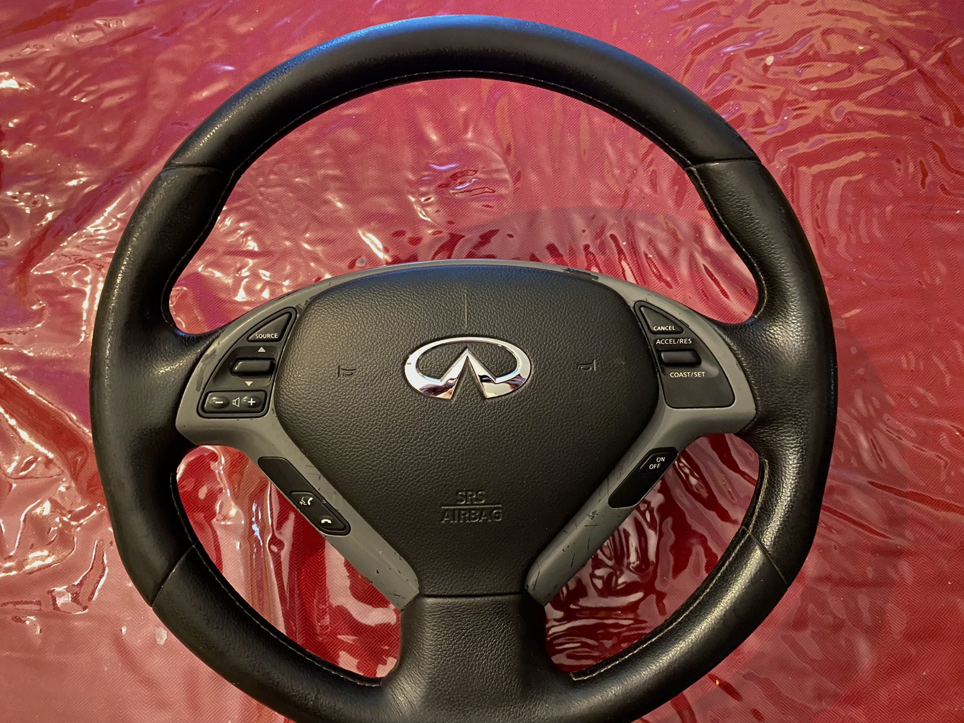 Infiniti G35/G37 Steering Wheel