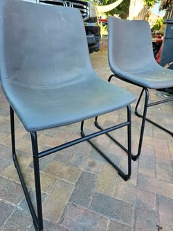 2 chairs in great condition