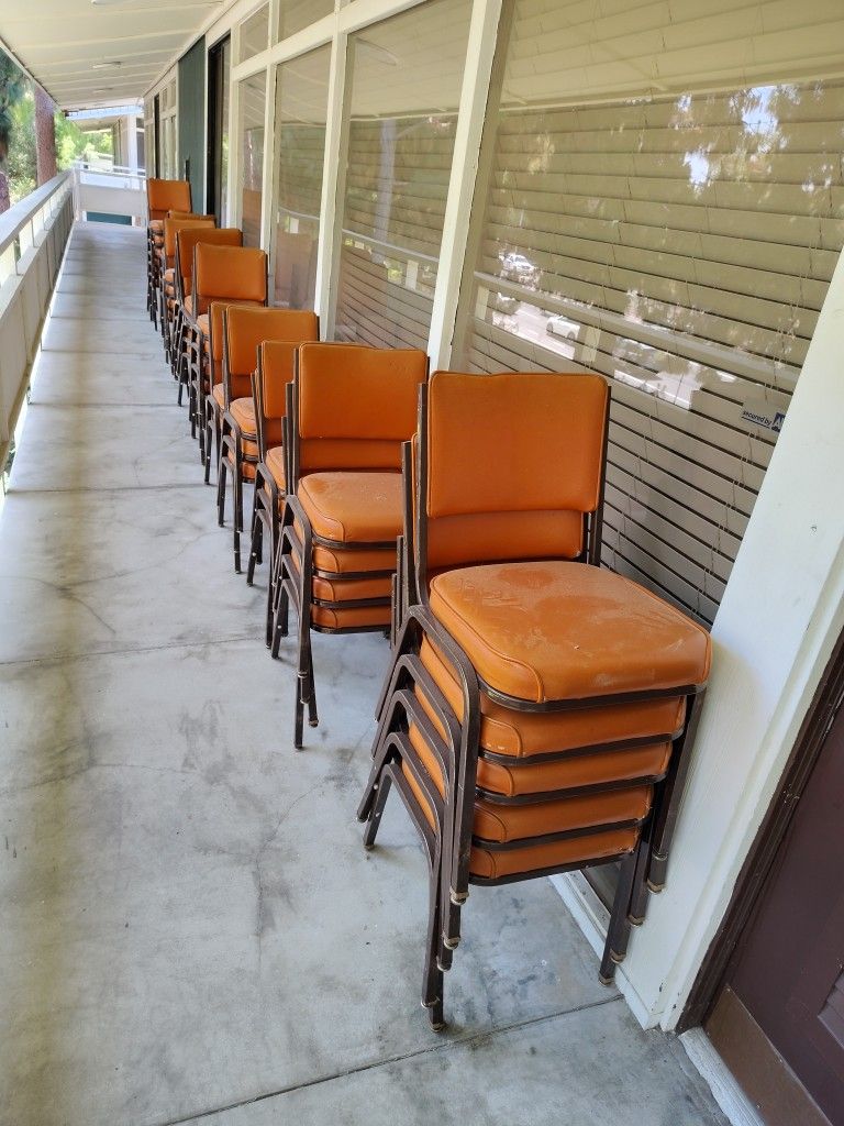 Free Chairs