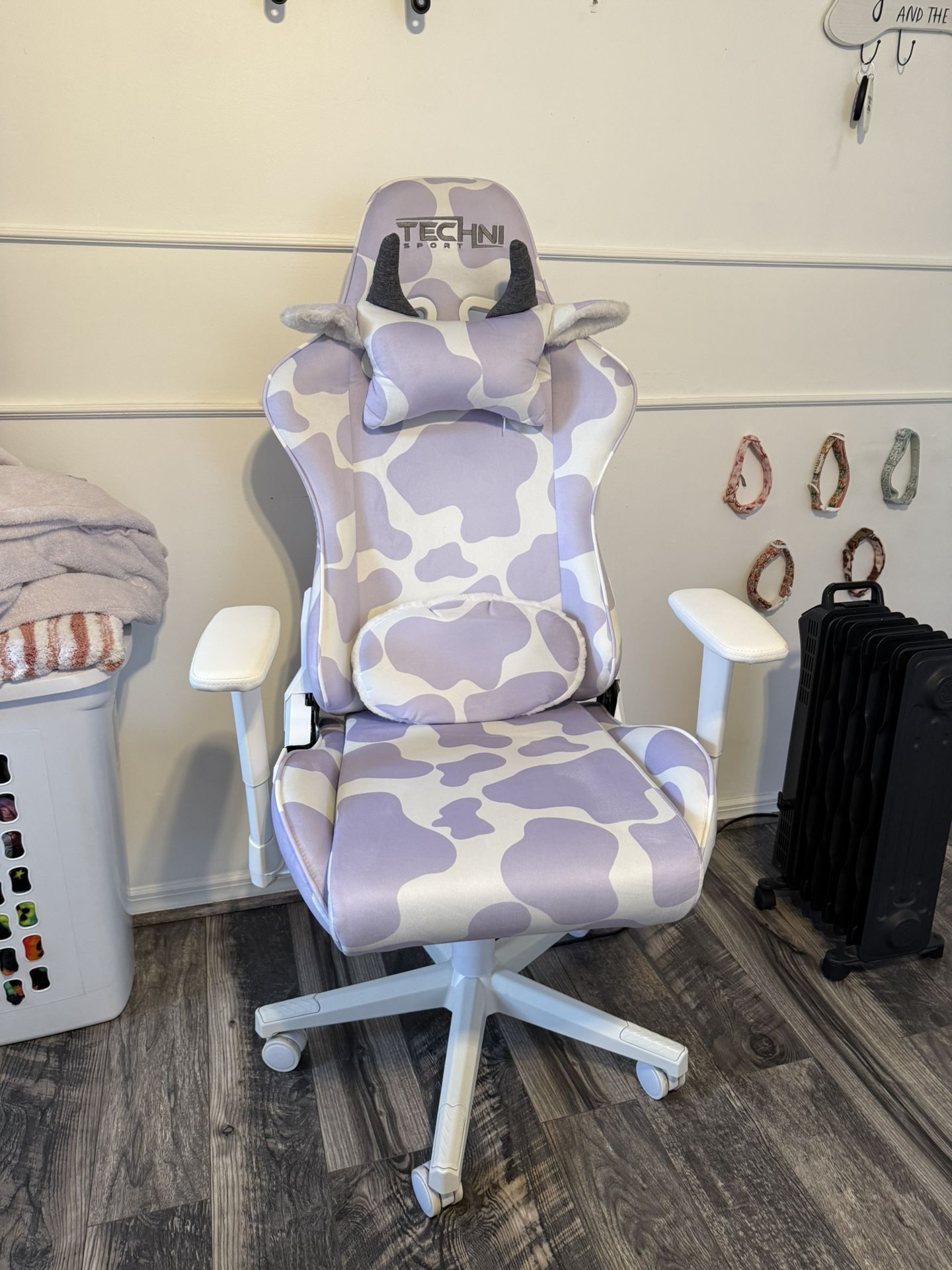 Gaming Chair - Technisport Purple Cow Print Series
