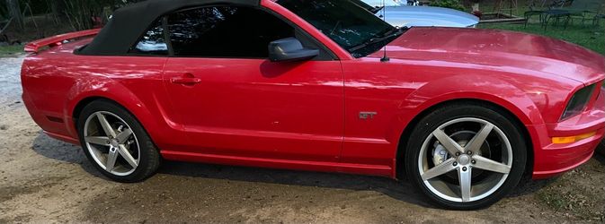 2005 Ford Mustang