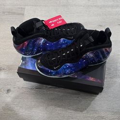 Nike Foamposite galaxy size 10 Ds