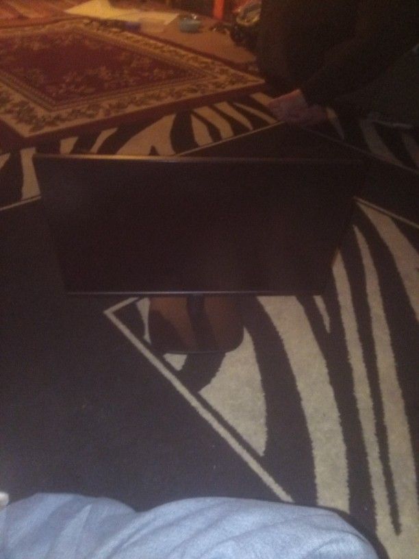 22inch Onn Monitor And Monitor Mount
