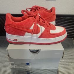 LIKE NEW KIDS LIMITED EDITION  NIKE AIR FORCE 1
