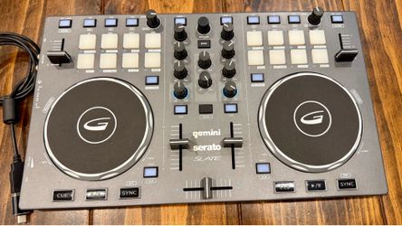 Gemini SLATE 2-Channel Serato DJ Intro Controller