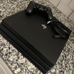 PS4 Pro + Controller