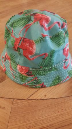 Bucket hat size small