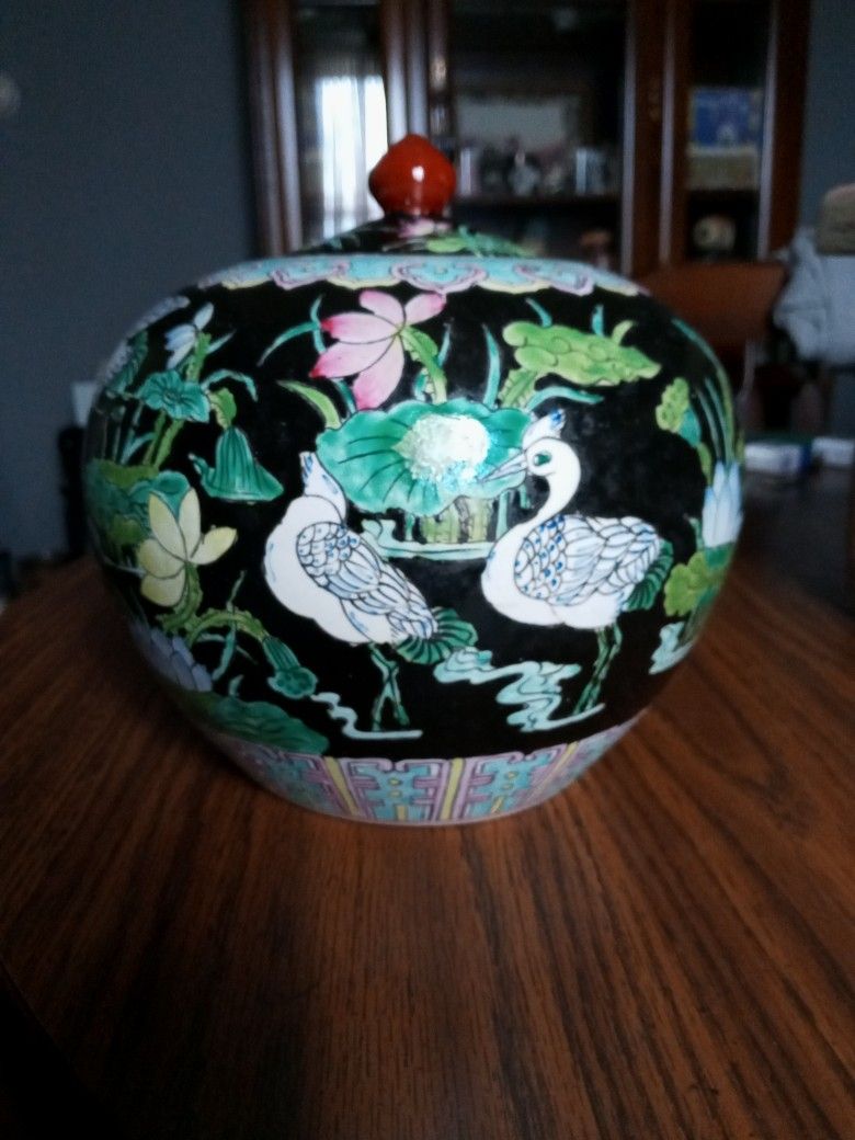 Oriental Decorative Pot with Lid.