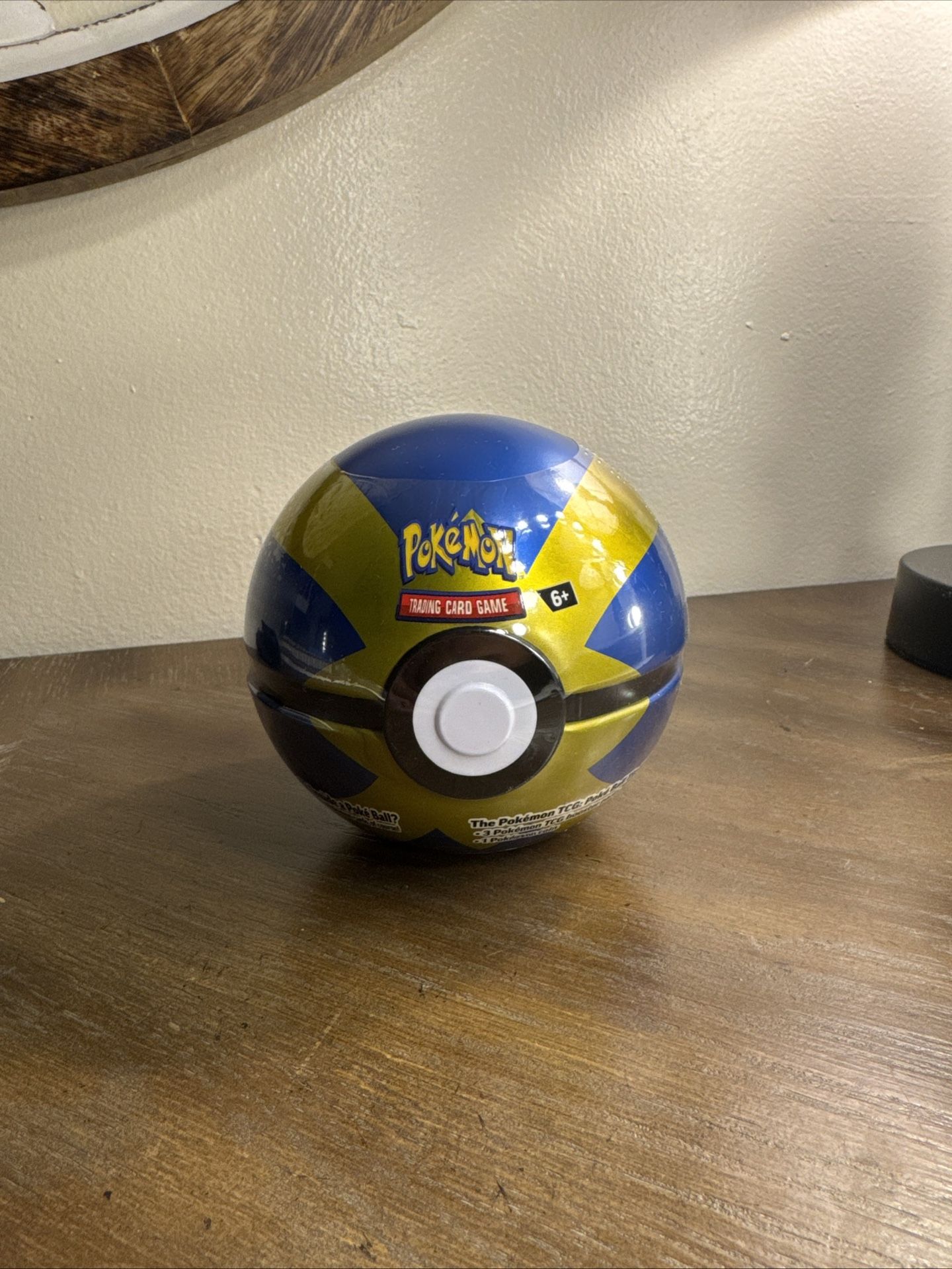 Pokemon Quick Poke Ball Tin 3 Packs & Coin TCG Sealed