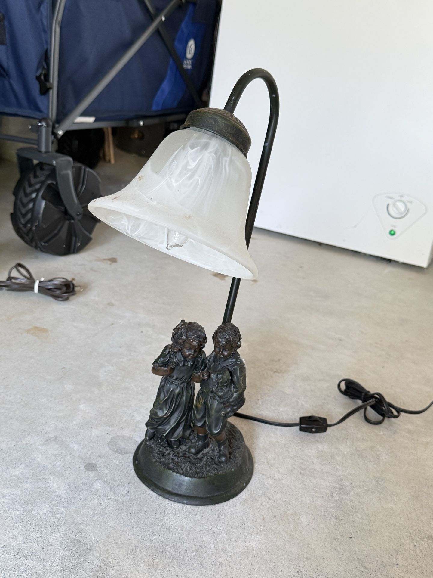 Vintage Medal Steel Night Light Lamp (used-good Condition)