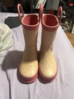 Minnie Rain Boots Size 8