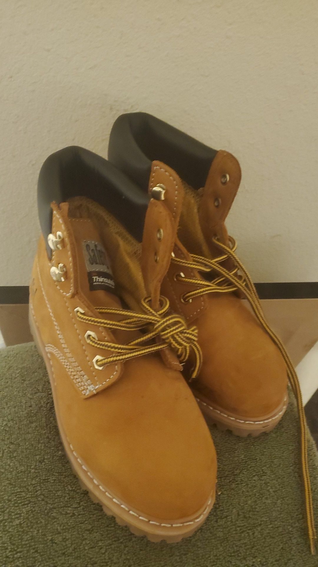 Safety girl size 6 work boots