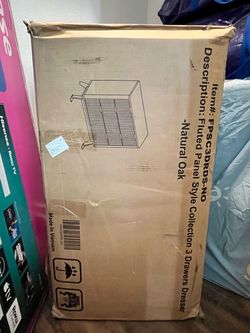 BRAND NEW In Box! T4TREAM Modern 3-Drawer Dresser (Retails $160)