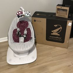 NEW Model MamaRoo Multi-Motion Baby Swing