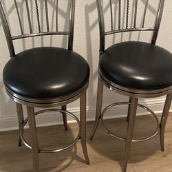 Set of 2 Modern Metal Bar Stools – Swivel & Cushioned