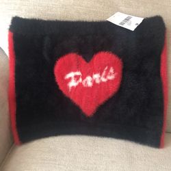 Brand New/Tag Woman’s Faux Fur Black/Red Paris/Heart Halter Top